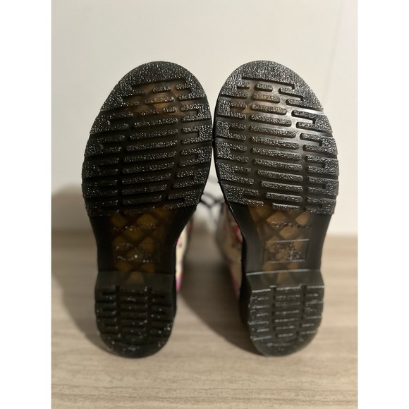 Dr. Martens 1460 Floral Mash Up Backhand Boots Parchment Beige womens Size  6 - Picture 11 of 11